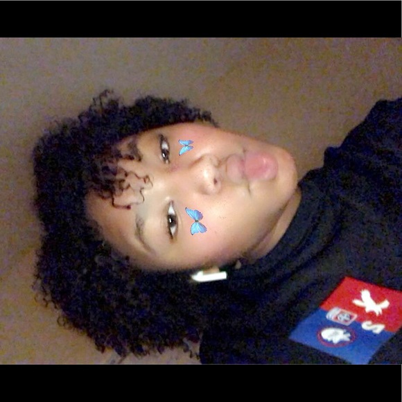 Profile Picture of Akoi Makuer (@akoiim) on Poshmark