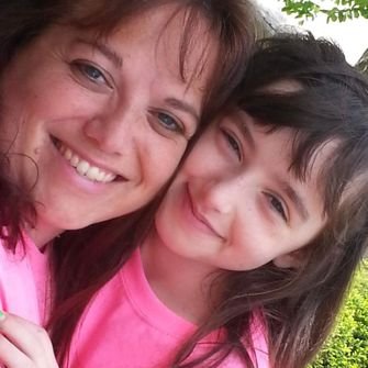 Profile Picture of Tina Keane (@lindsmom05) on Twitter