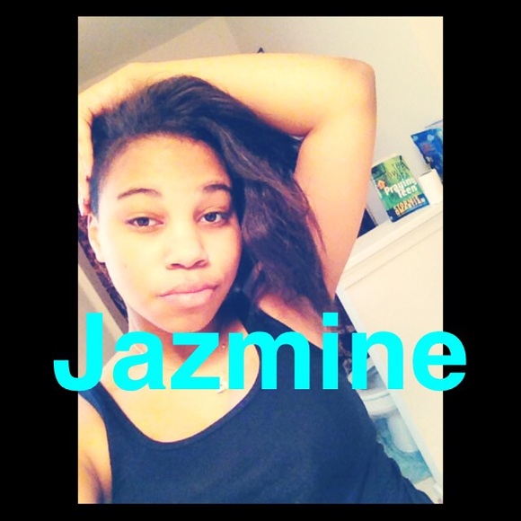 Profile Picture of Jasmine Howard (@babygurljazzy) on Poshmark