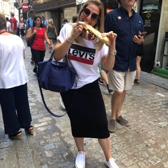 Profile Picture of Laura Sansonetti (@laura572) on Poshmark