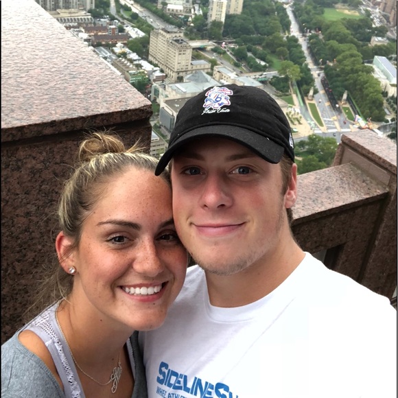 Profile Picture of Taylor Dijoseph (@taylordijoseph) on Poshmark