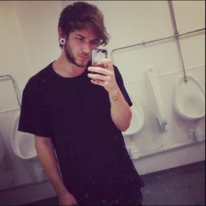 Profile Picture of Joe Sellers (@joesellers_) on Myspace