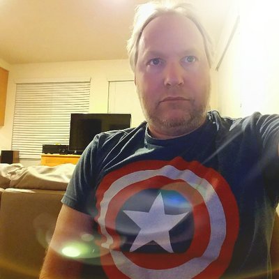 Profile Picture of Scott (@LucidFrye) on Twitter