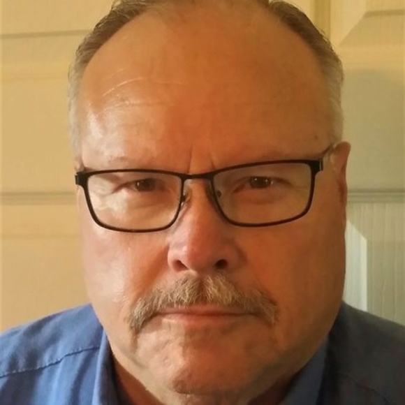 Profile Picture of Michael Burch (@mb52gopack) on Poshmark