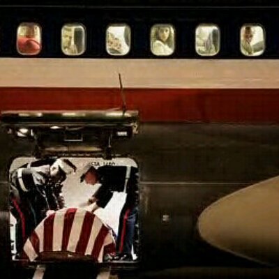 Profile Picture of Clifford J Byron Jr (@the14utommyboy) on Twitter