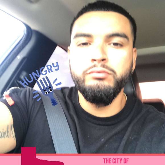 Profile Picture of Omar Paz (@omarpaz) on Poshmark
