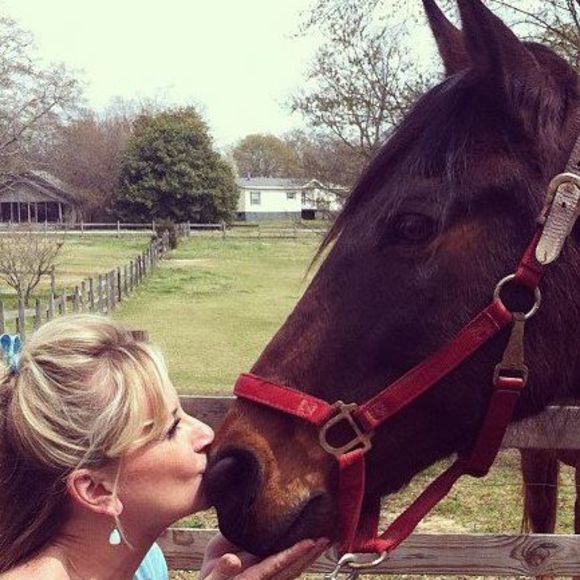 Profile Picture of Gina Rowe (@tilly) on Poshmark