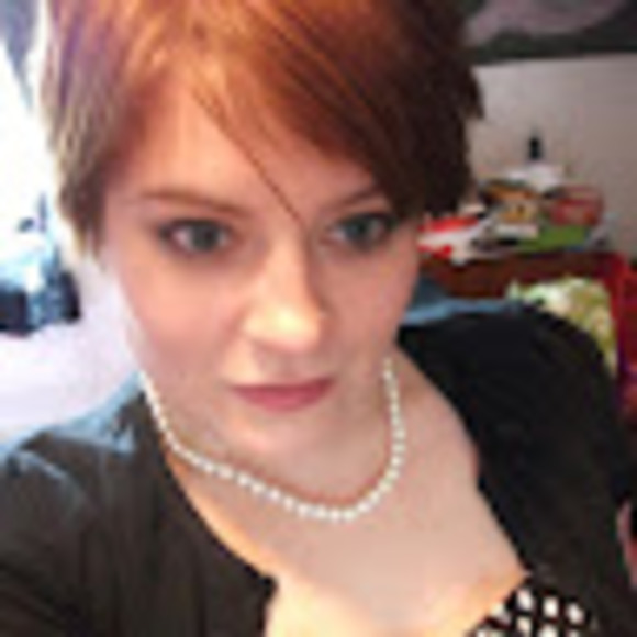 Profile Picture of Alex Naugler (@anaugler) on Poshmark