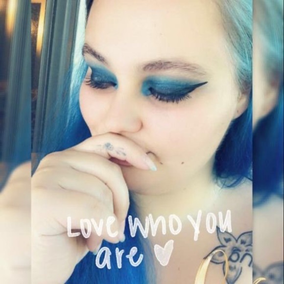 Profile Picture of Lea Porter (@lea_porter) on Poshmark