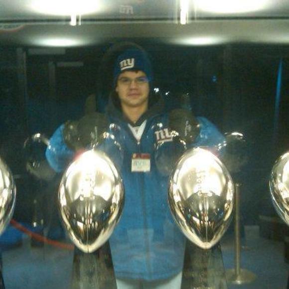 Profile Picture of Zachary Eschner (@zeschner) on Poshmark