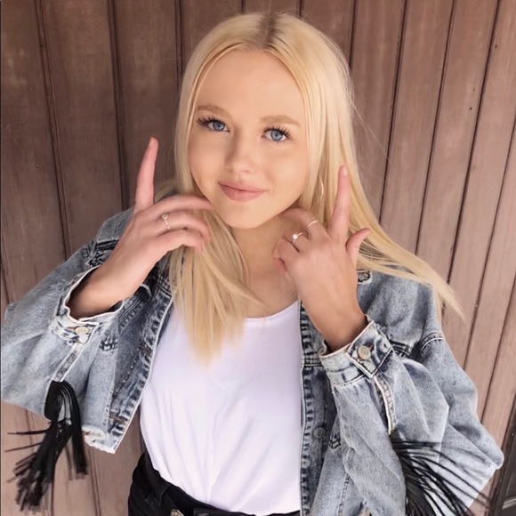 Profile Picture of Justine Nolting (@justinenolting) on Poshmark