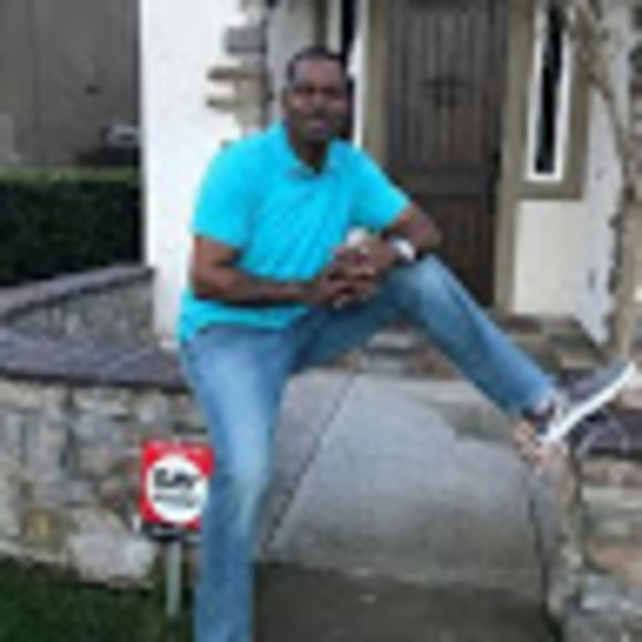 Profile Picture of Jeffrey Hegler (@jeffreyhegler) on Poshmark