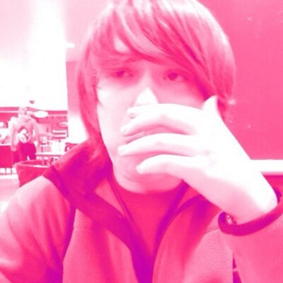 Profile Picture of Jon (@JonnieLovesSam) on Twitter