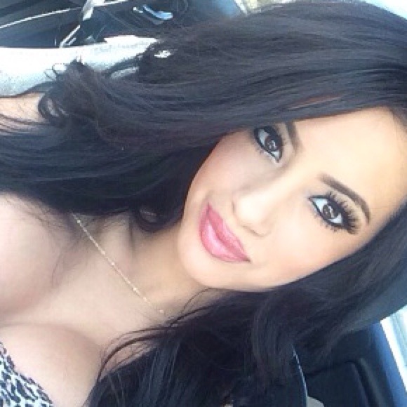 Jessenia Escamilla - Poshmark Profile Picture of Jessenia Escamilla (@jessiebabesss) on Poshmark