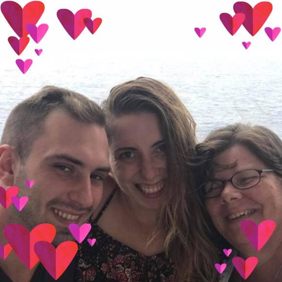 Profile Picture of Robin Sadowski (@robinjeanne) on Poshmark