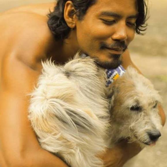 Profile Picture of Christopher Guinness (@c_guinness) on Poshmark