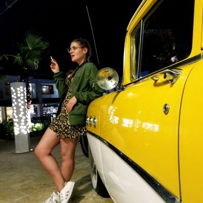 Profile Picture of Myriam Martin (@KickingSunshine) on Twitter