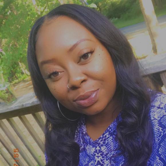 Profile Picture of Crystal Blake (@crystalb062390) on Poshmark