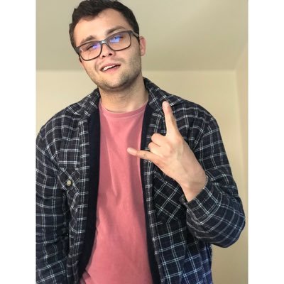 Profile Picture of CraigoryLarson (@Craig_Larson92) on Twitter