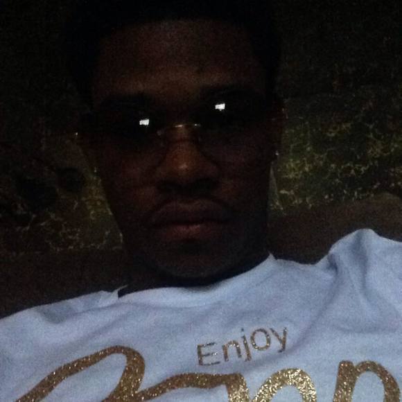 Profile Picture of Ralph Cooper (@rcoop_) on Poshmark