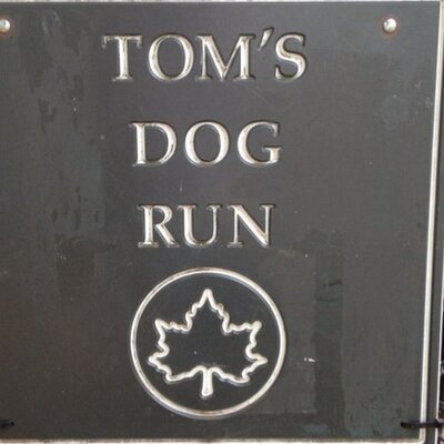 Profile Picture of Toms Dog Run (@TomsDogRun) on Twitter