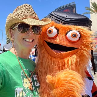 Profile Picture of Beth Szymkowski (@bethszymkowski) on Instagram