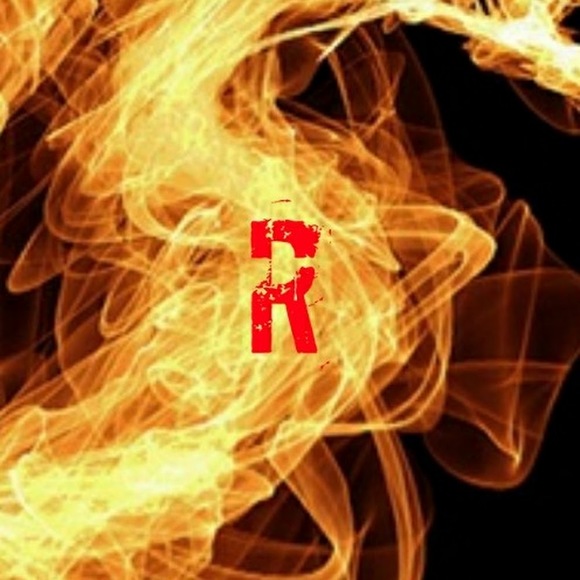 Profile Picture of Red Kamper (@redkamper) on Poshmark