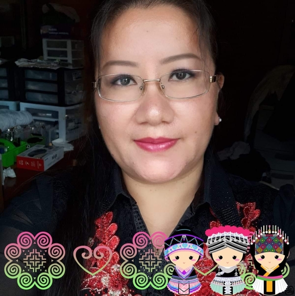 Profile Picture of Kaying Moua (@kayingmoia) on Poshmark