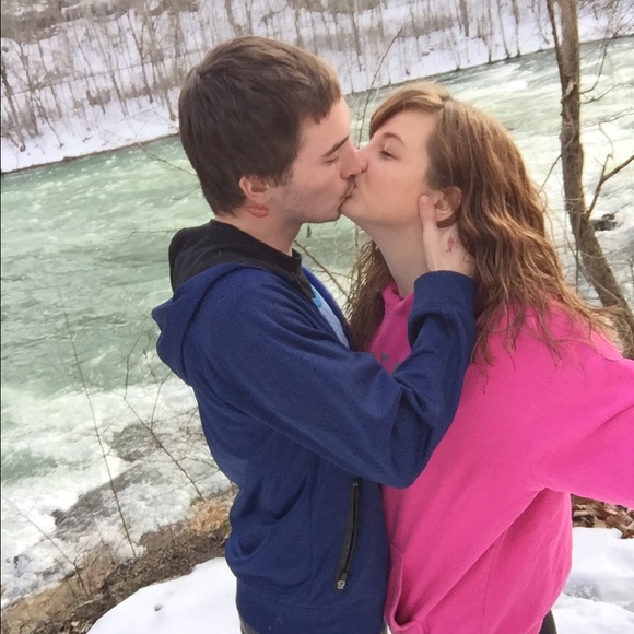 Profile Picture of Austin Lockhart (@lockhart2517) on Poshmark