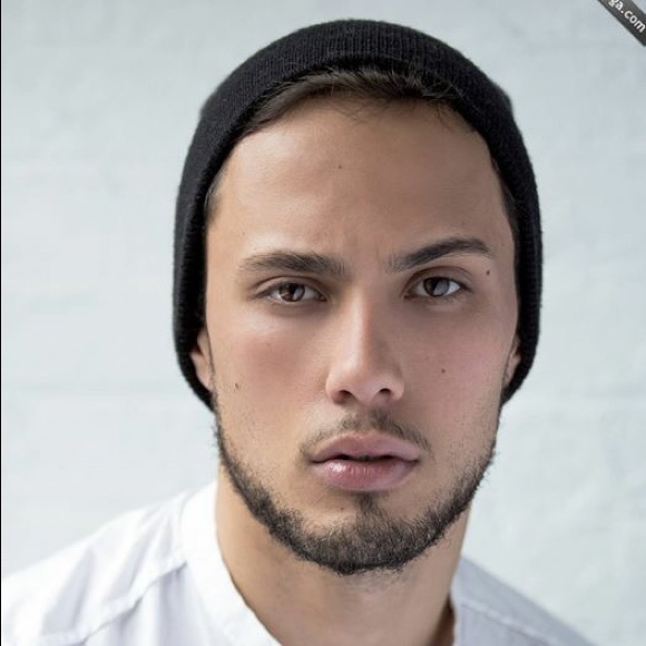 Profile Picture of Alessio Crognale (@crognaless) on Poshmark