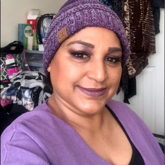 Profile Picture of Rumana Haque (@r28h9246x) on Poshmark