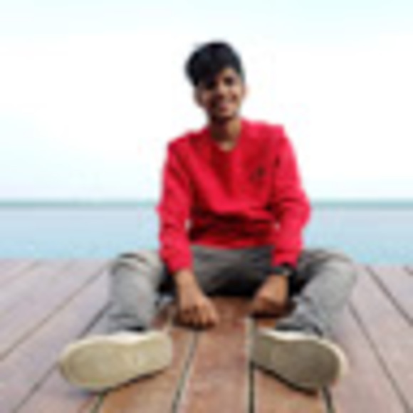 Profile Picture of Naman Ladsaria (@namanladsaria) on Poshmark