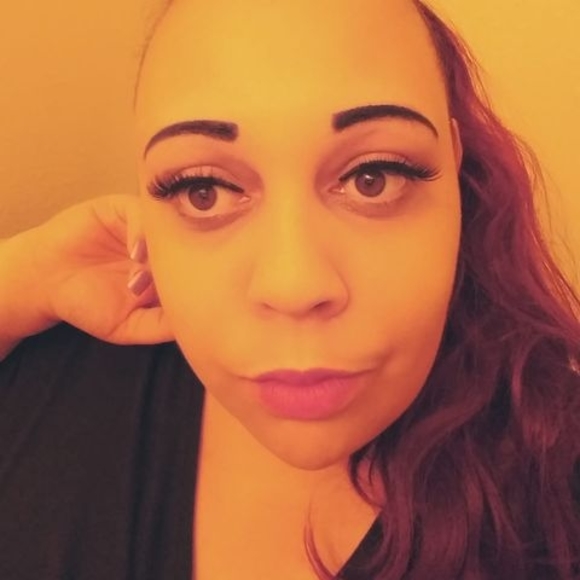 Profile Picture of Mimi Gosserand (@fabmom90) on Poshmark