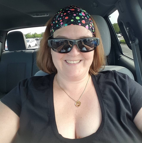 Profile Picture of Dawn Reuther leggett (@spsleggett) on Poshmark