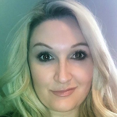 Profile Picture of Buffie Michelle (@circlethedates1) on Twitter