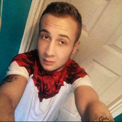 Profile Picture of Cade Howard (@cadehoward1994) on Twitter