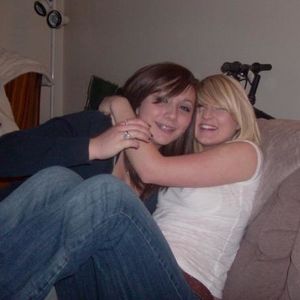 Profile Picture of Emma Comer (@emmmma_) on Myspace