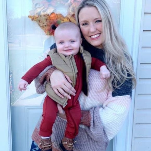 Profile Picture of Makayla Hull (@mak5513) on Poshmark