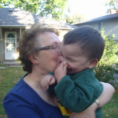 Profile Picture of Michelle Sinclair (@Shelly_Sinclair) on Twitter