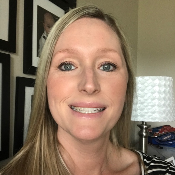 Profile Picture of Shannon Duncan (@sduncan36) on Poshmark