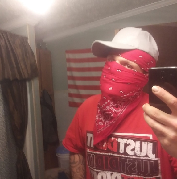 Profile Picture of Steven Bradford (@stevenbradfo660) on Poshmark