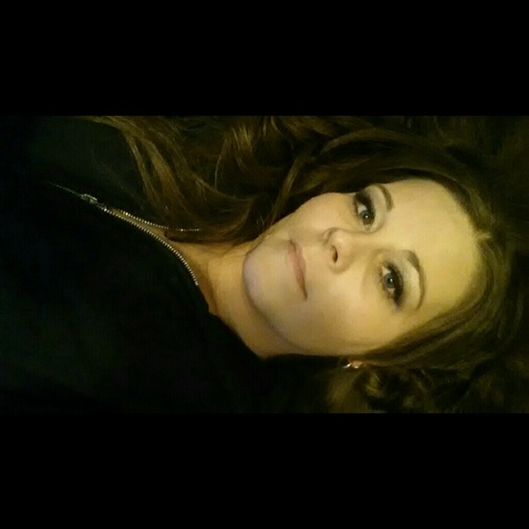 Profile Picture of Joy Metcalf (@metcalj1) on Poshmark
