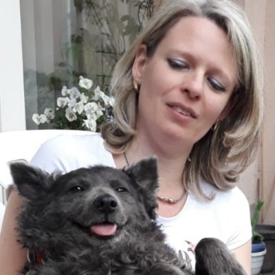 Profile Picture of Lucia D. Toth (@LuciaDToth1) on Twitter