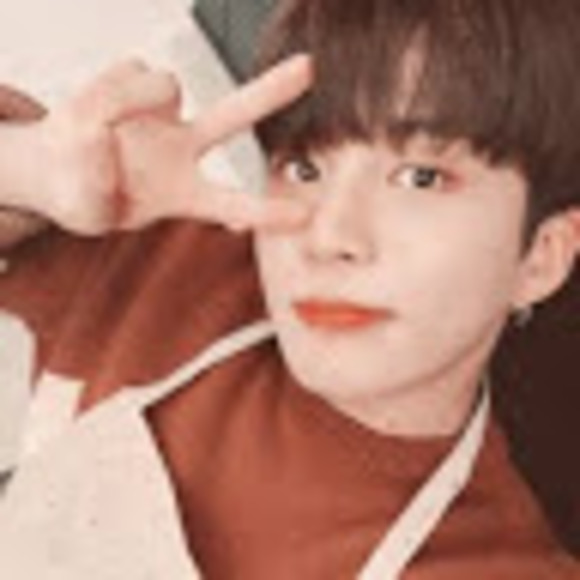 Profile Picture of Choi Jong-hoe (@skaiblue120) on Poshmark