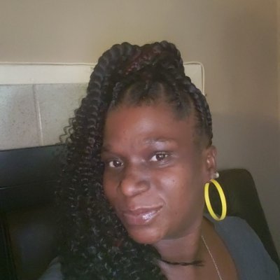 Profile Picture of Dee Calhoun (@DeeCalhoun16) on Twitter