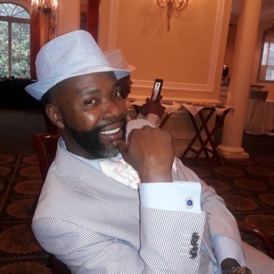 Profile Picture of Jerome L. Prewitt (@Noblesquareman) on Twitter