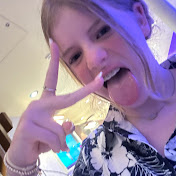 Profile Picture of Julia Whalen (@juliawhalen) on Youtube