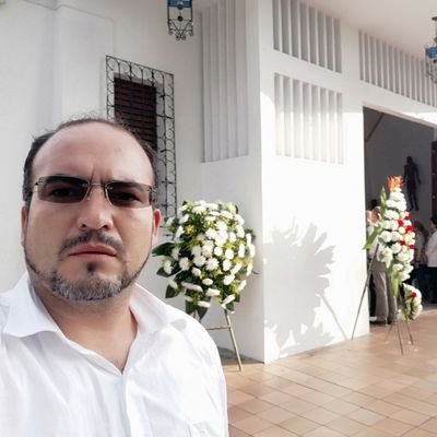 Profile Picture of Carlos Arturo Rosero (@carlosroseroSER) on Twitter