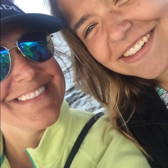 Profile Picture of Kimberly Broaddus (@kgb1972) on Poshmark