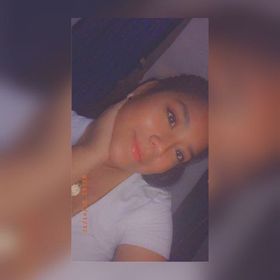 Profile Picture of Tanary (@leontanary) on Pinterest
